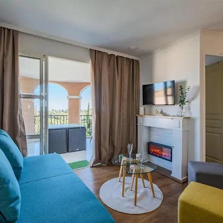 Le Village De Cap Esterel - Maeva - 2 Pieces 4 Personnes Climatise Avec Terrasse - Prestige - Super Mae-6093