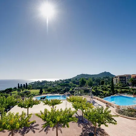 Lägenhet Le Village De Cap Esterel - Maeva - 2 Pieces 4 Personnes Climatise Avec Terrasse - Prestige - Super Mae-6093 *