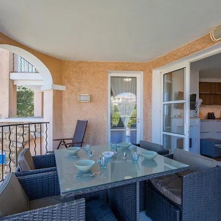 Le Village De Cap Esterel - Maeva - 2 Pieces 4 Personnes Climatise Avec Terrasse - Prestige - Super Mae-6093
